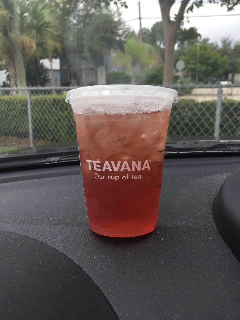 Grande Strawberry Green Tea Fusion #starbucks|Richard Thompsonさん