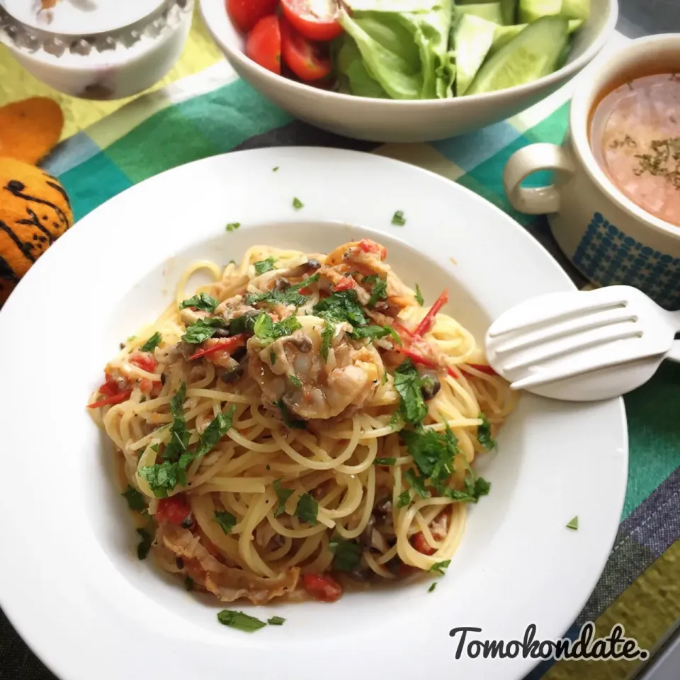 シーフードでトマト味噌パスタ🍅♡|🇯🇵ともこちゃん。さん