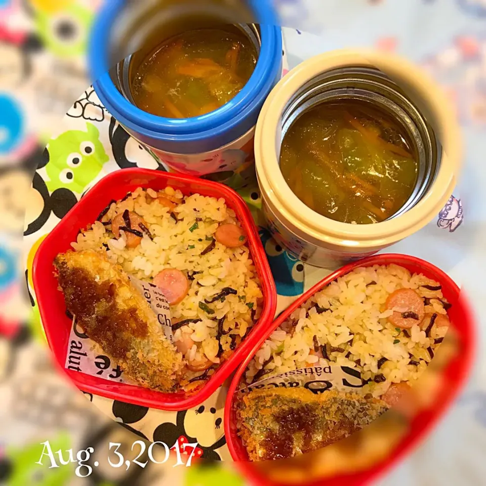 今日の#女子中学生弁当 はソーセージと塩昆布のマヨ炒飯春雨野菜スープ|Hiroko Kさん