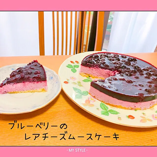 Snapdishの料理写真:ブルーベリーのレアチーズムースケーキ🍰|えいぽんさん