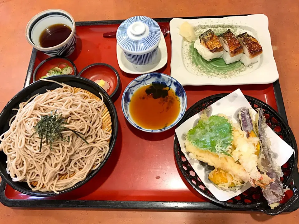 Snapdishの料理写真:Japanese Teisyoku 🍽 Lunch Set|Food Gardenさん