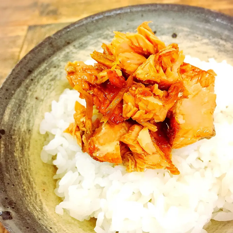 ご飯のおとも  〜鮭の醤油漬け〜|アッツさん