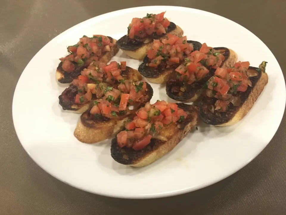 Tomato&basil bruschetta|Keicsさん