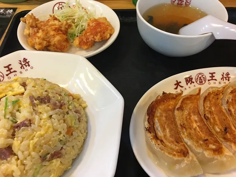 休日前は安心して食える餃子|フージさん