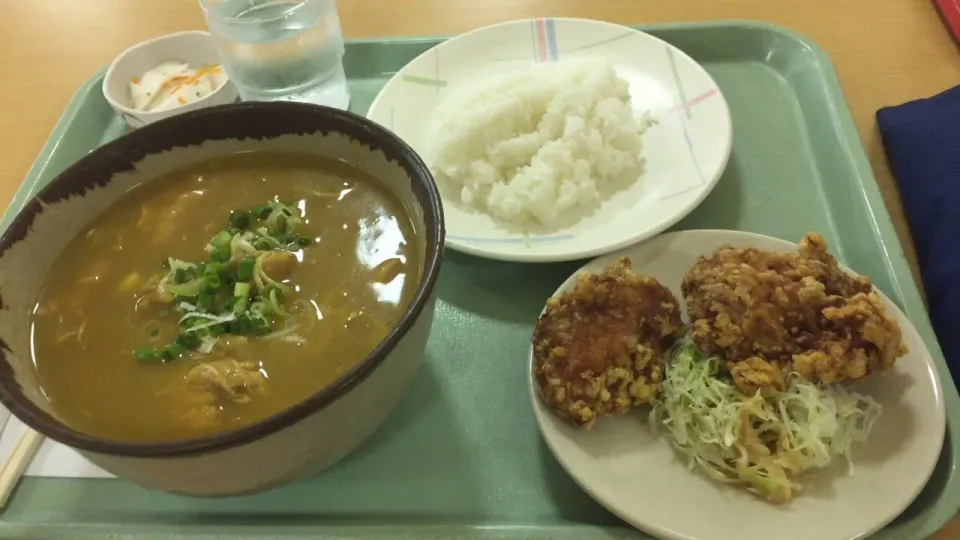 Bランチ（カレー南蛮蕎麦、唐揚げ、半ライス）610円|おっちさん