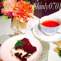 Snapdishの料理写真:おうちで手作りティラミス🍰👨‍🍳✨
リラックスティータイム☕️✨
#ヘルシー 
#無添加 
#美容 
#おいしい 
#栄養 
#手作り 
#簡単 
#デザート 
#ケーキ|Shinly0701さん