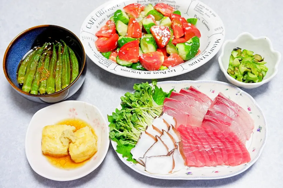 Snapdishの料理写真:お刺身といただき物の野菜の晩ご飯|Orie Uekiさん