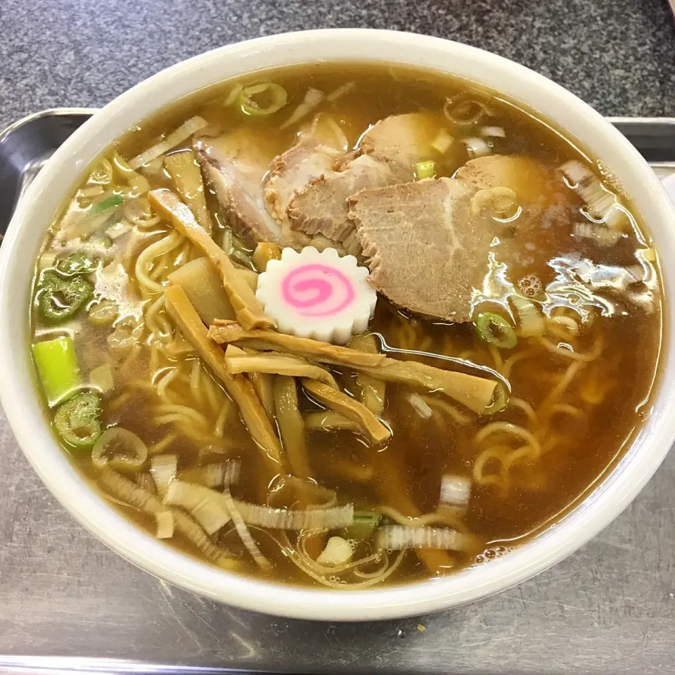 Snapdishの料理写真:柏市 東京らーめん ちよだ  チャーシュー麺|nanpuuさん