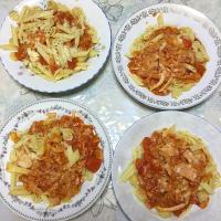 サラマカとペンネのトマトソース