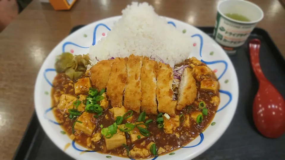 富士山マーボー豆腐チキンのせ|ボンゴさん