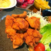 Snapdishの料理写真:息子達の大好きな唐揚げー♪ でも今日の一番は卵コーンスープ🌽|ちなみんさん