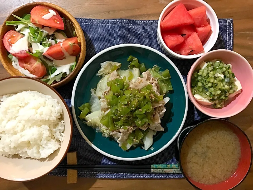 Snapdishの料理写真:ルッコラサラダ、豚肉に南蛮醤油がけ、
山形だし豆腐|せさん