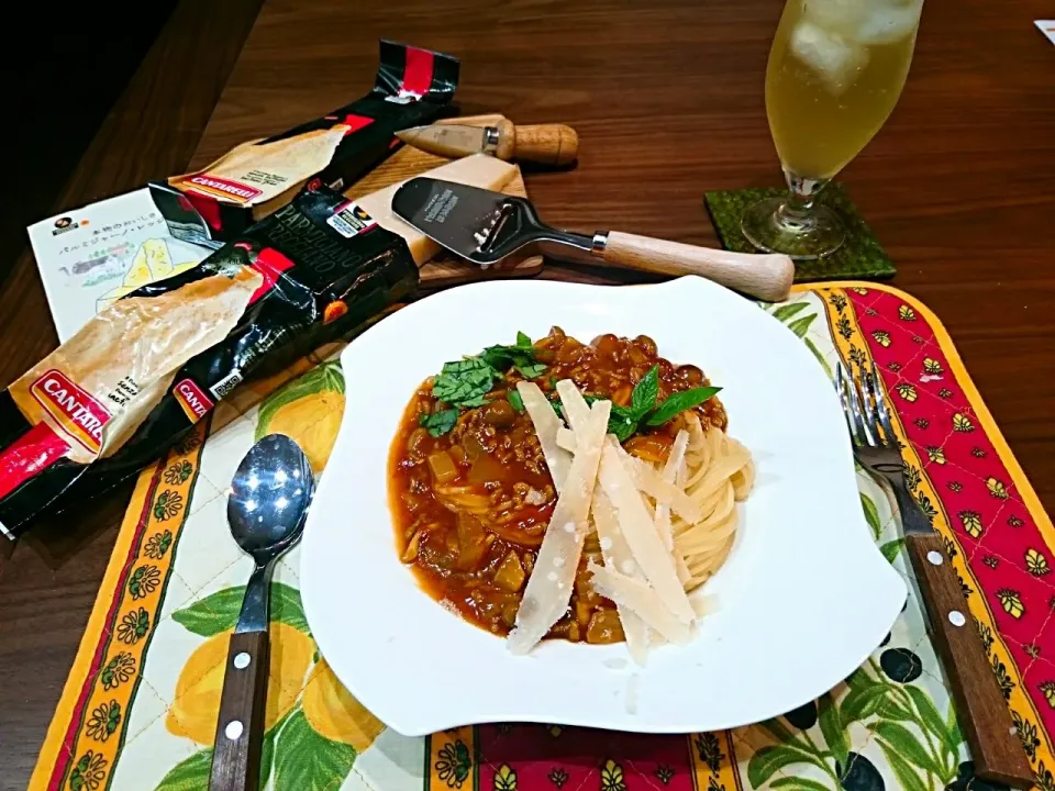 パルミジャーノでspecialミートソースパスタ🍝|ゆず( ˘ ³˘)♥さん