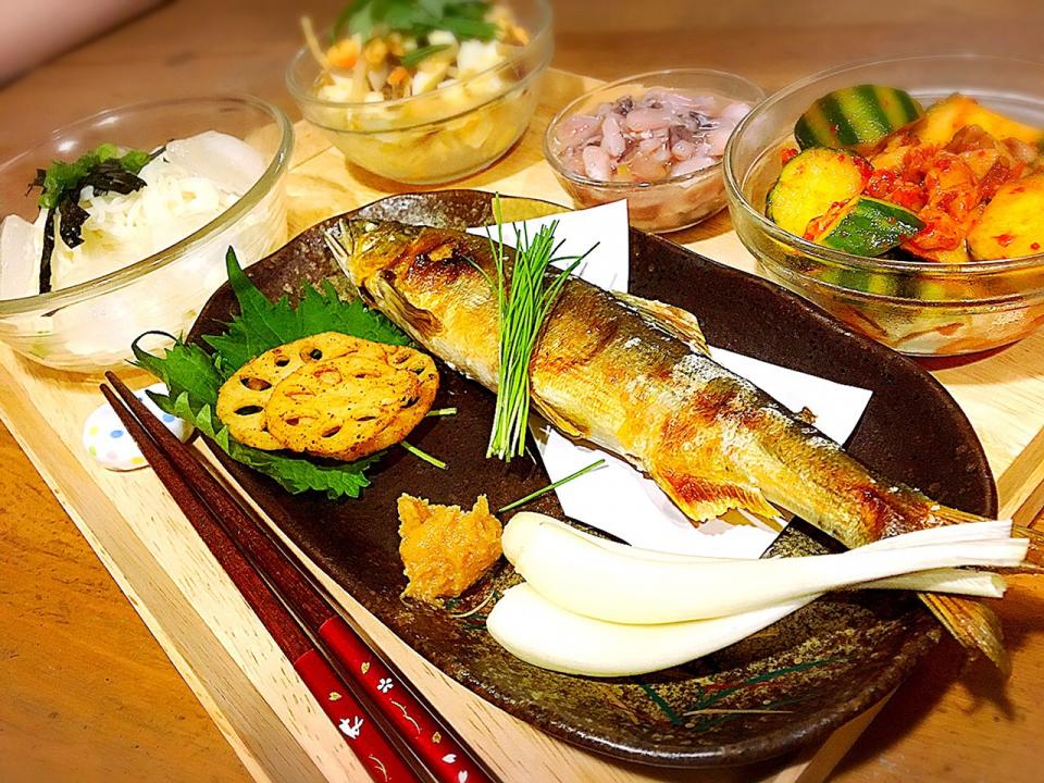 旬を食す 鮎の塩焼き和食魚夕飯夏野菜肉飲み会おいしいごちそうさまでした ダイエット してるはずなママ ビール家族親子友達楽しい料理ありがとう Cutesmile好き 浜松 Melovehappy 浜松市大好き きたとも Snapdish スナップディッシュ Id Im8xea