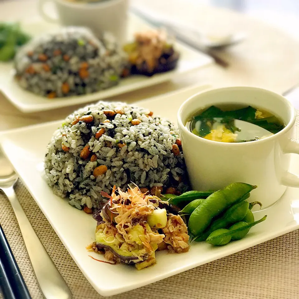 恭子の料理 味覇で♡黒ごま納豆炒飯|恭子さん