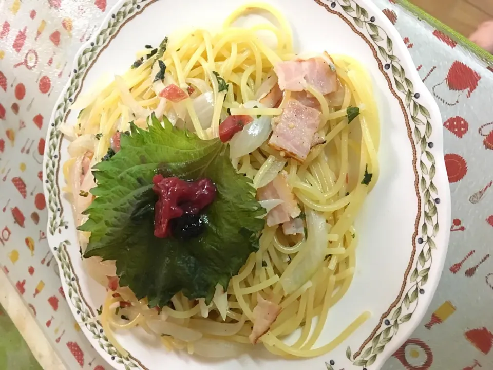 大葉と梅とベーコンのパスタ|tarutafulさん