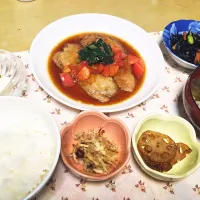 台風の日の夜ごはん おかず作りすぎた…|しまさん