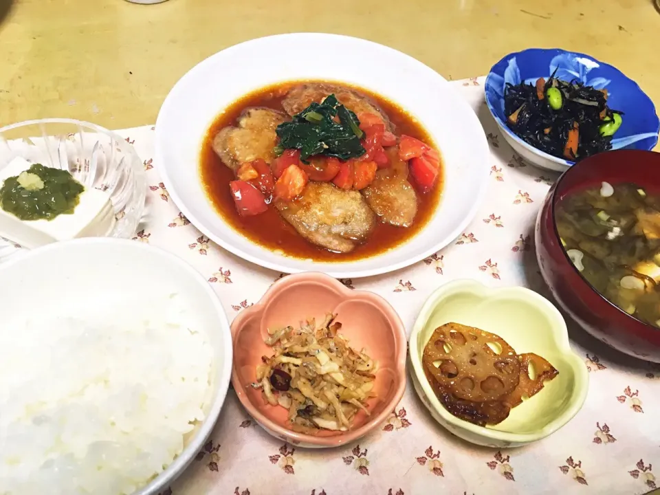 台風の日の夜ごはん おかず作りすぎた…|しまさん