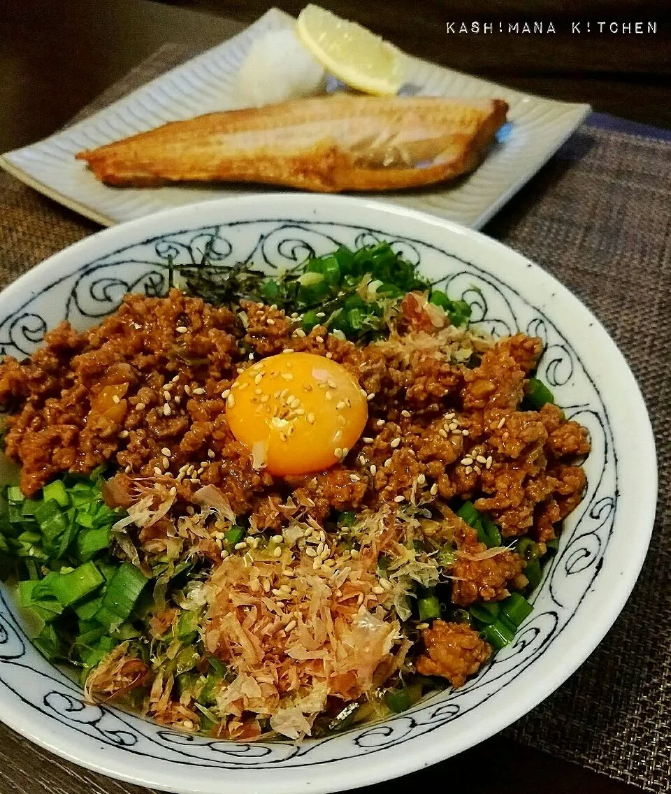 今日の夜ご飯は台湾風混ぜソバ(ㅅ˙³˙)
この料理、英語で何て言うんだろうか？
Taiwan style Soupless Noodleかな？|Kashimanakitchenさん