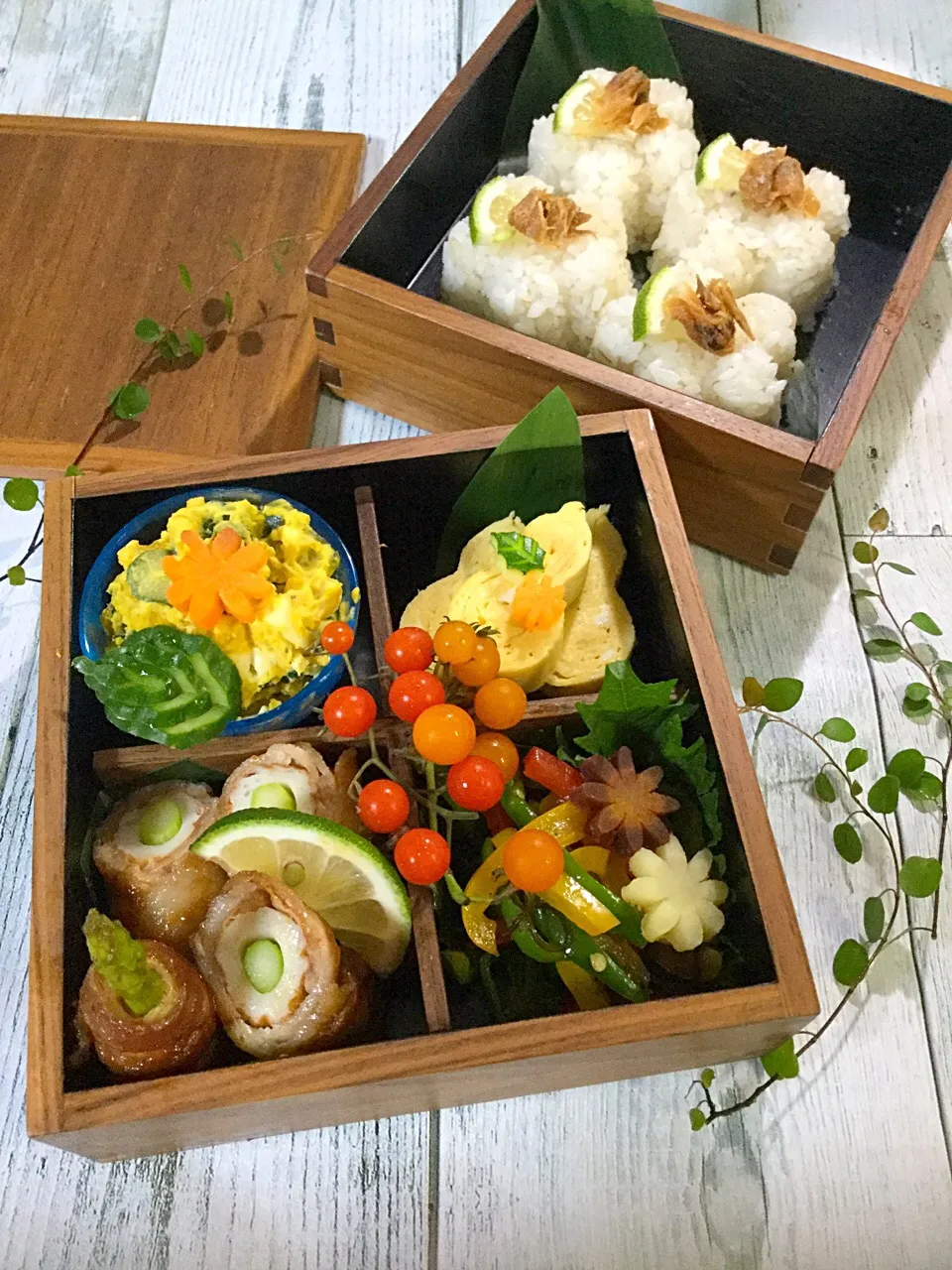 Snapdishの料理写真:へしこおむすび🍙弁当|Mayumi Konishiさん