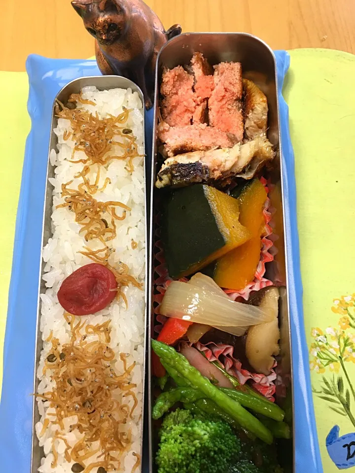 鯖の明太子焼き かぼちゃ煮 和風マリネ アスパラベーコン ブロッコリー弁当。|Kumiko Kimuraさん