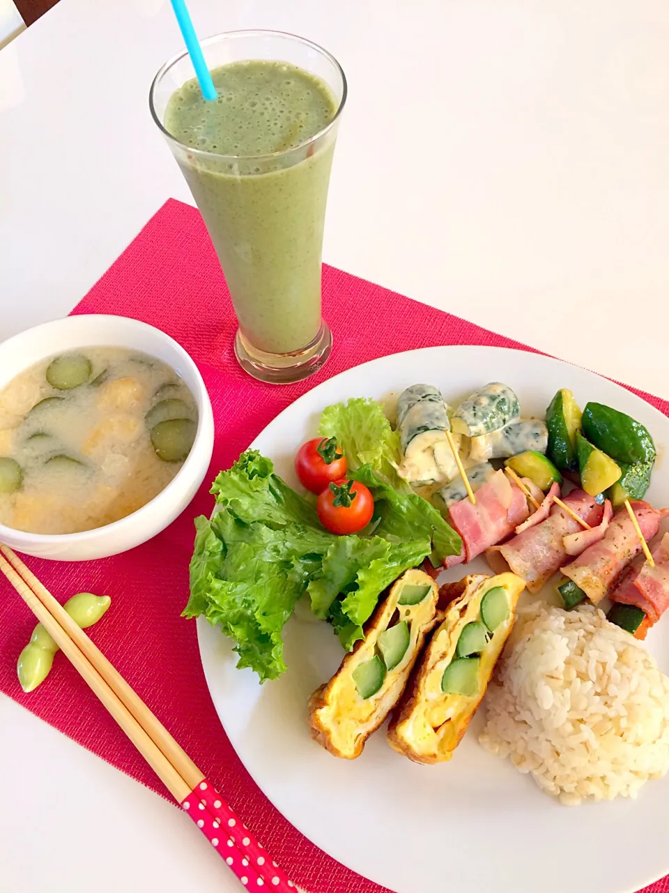 朝ごはんは勝負飯( ◠‿◠ )
胡瓜🥒🥒🥒🥒🥒尽くし笑笑🎵✌️|はみちゃんさん