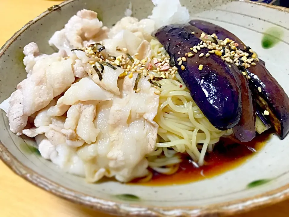 揚げナスと豚しゃぶの中華麺|ぽんごさん