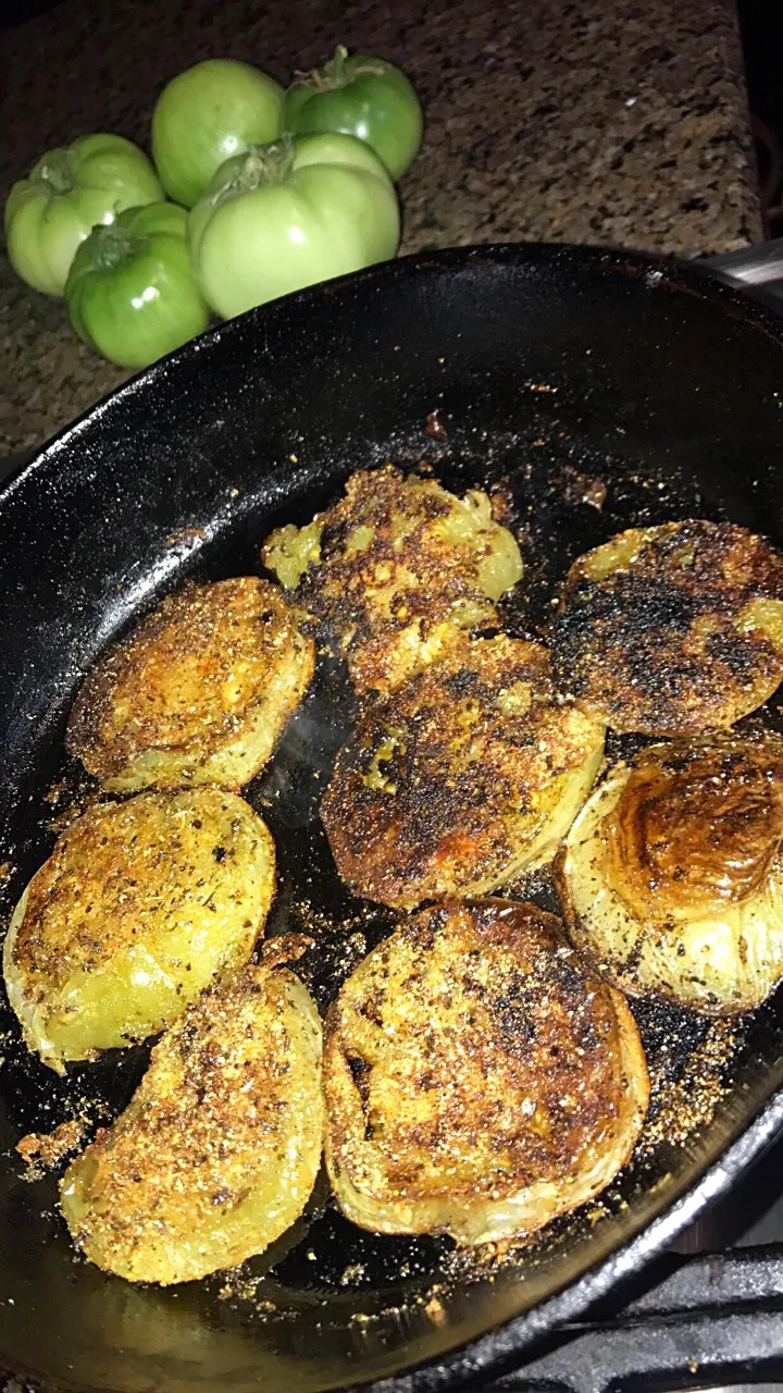 Fried green tomatoes coming up|Tawanjaさん