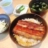 Snapdishの料理写真:鰻丼|鯨さん