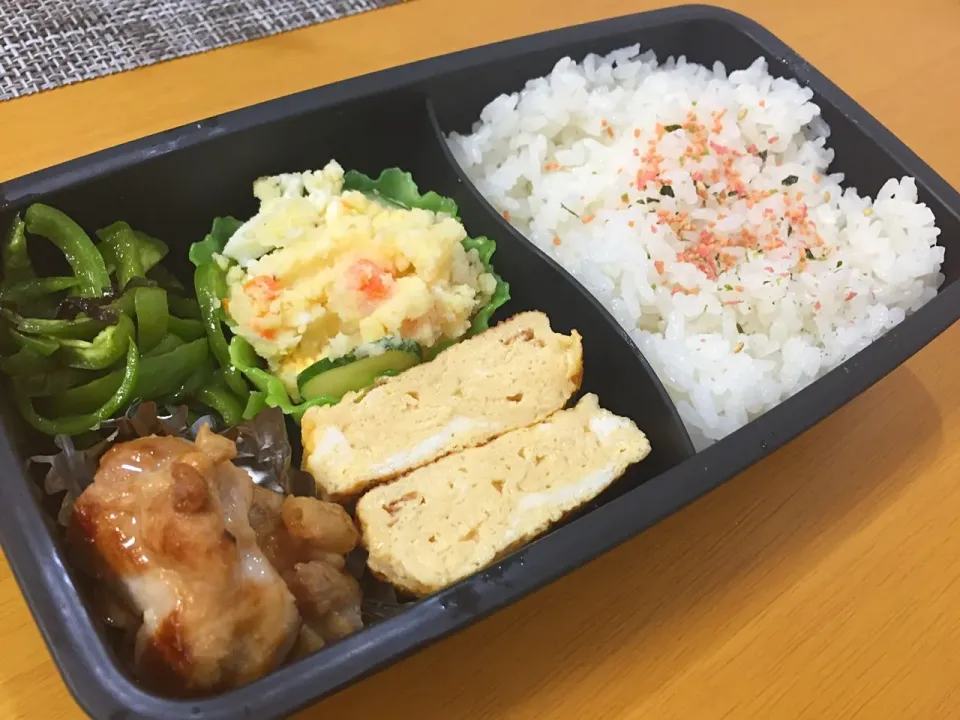 🌸鶏肉のマヨポン炒め
🌸無限ピーマン
🌸ポテトサラダ
🌸だし巻き卵|優花さん