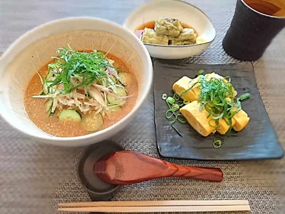 Snapdishの料理写真:休日の朝御飯♪
冷や汁、だし巻き玉子♪
焼き茄子🍆♪|yokoさん