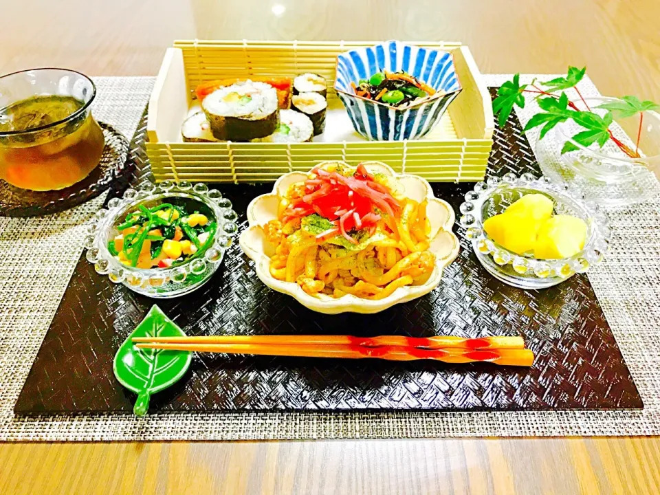 巻き寿司♡焼きうどん
炭水化物だらけꉂ(σ▰˃̶̀ꇴ˂̶́)σ✧|わっちんさん