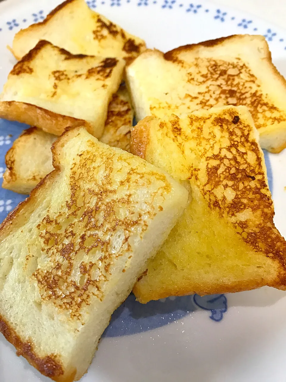 息子作。朝ごはん、簡単フレンチトースト❤︎|さにー☆ミさん