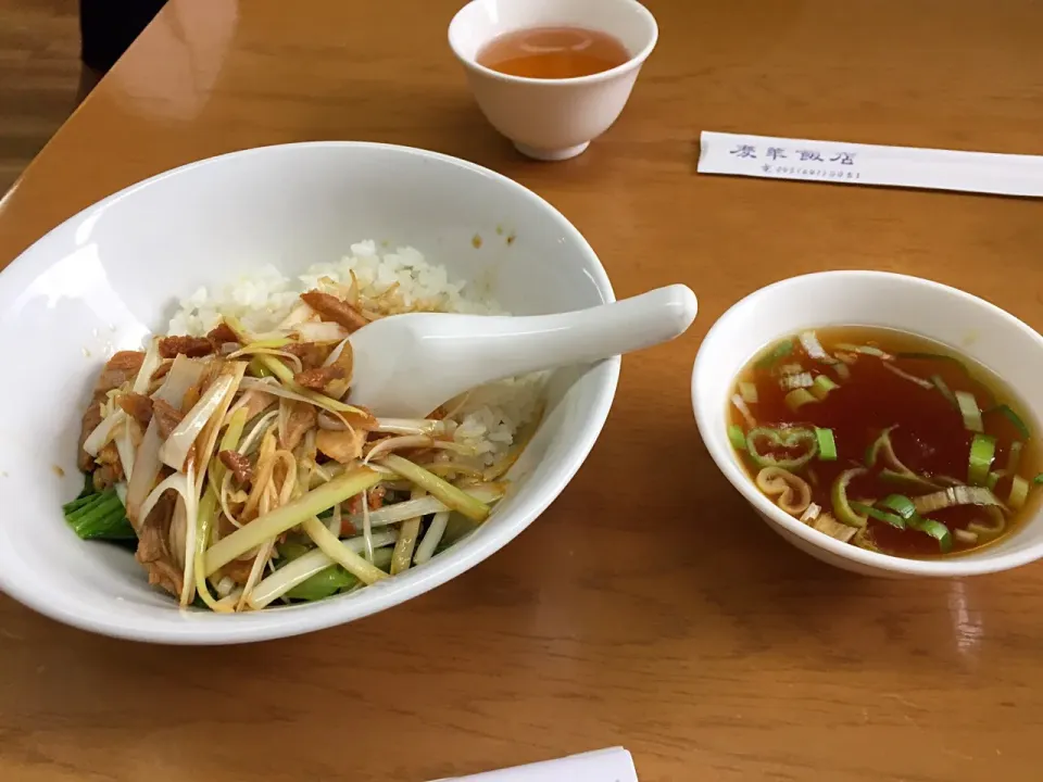 慶華飯店 焼豚ご飯|よだみなさん