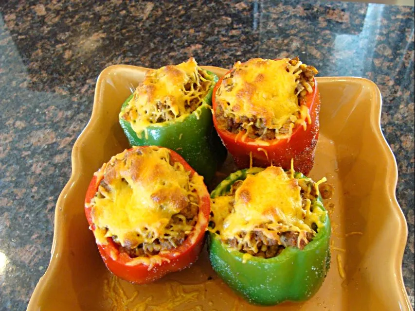 I made one of my specialties Southern Style Stuffed Peppers 🌶🌶🧀🌶🌶My grandmother taught me as a kid ♥♥ #Dinner #Vegetable #Beef #Rice #Main dish|Alisha GodsglamGirl Matthewsさん