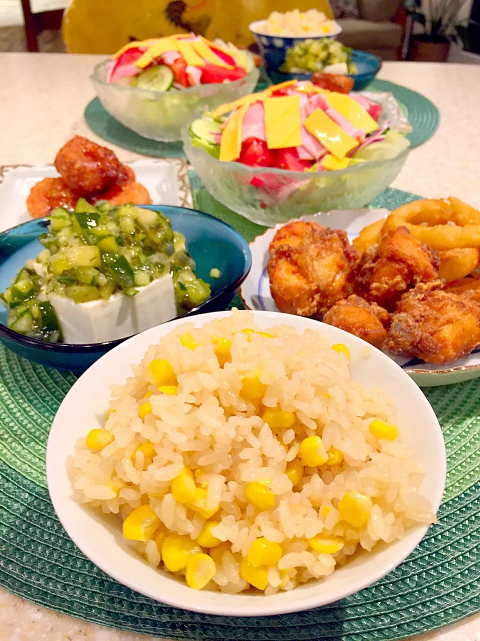 もろこしバター醤油ご飯🍚
コチュジャンぴり辛竜田揚げ|Mayumiさん