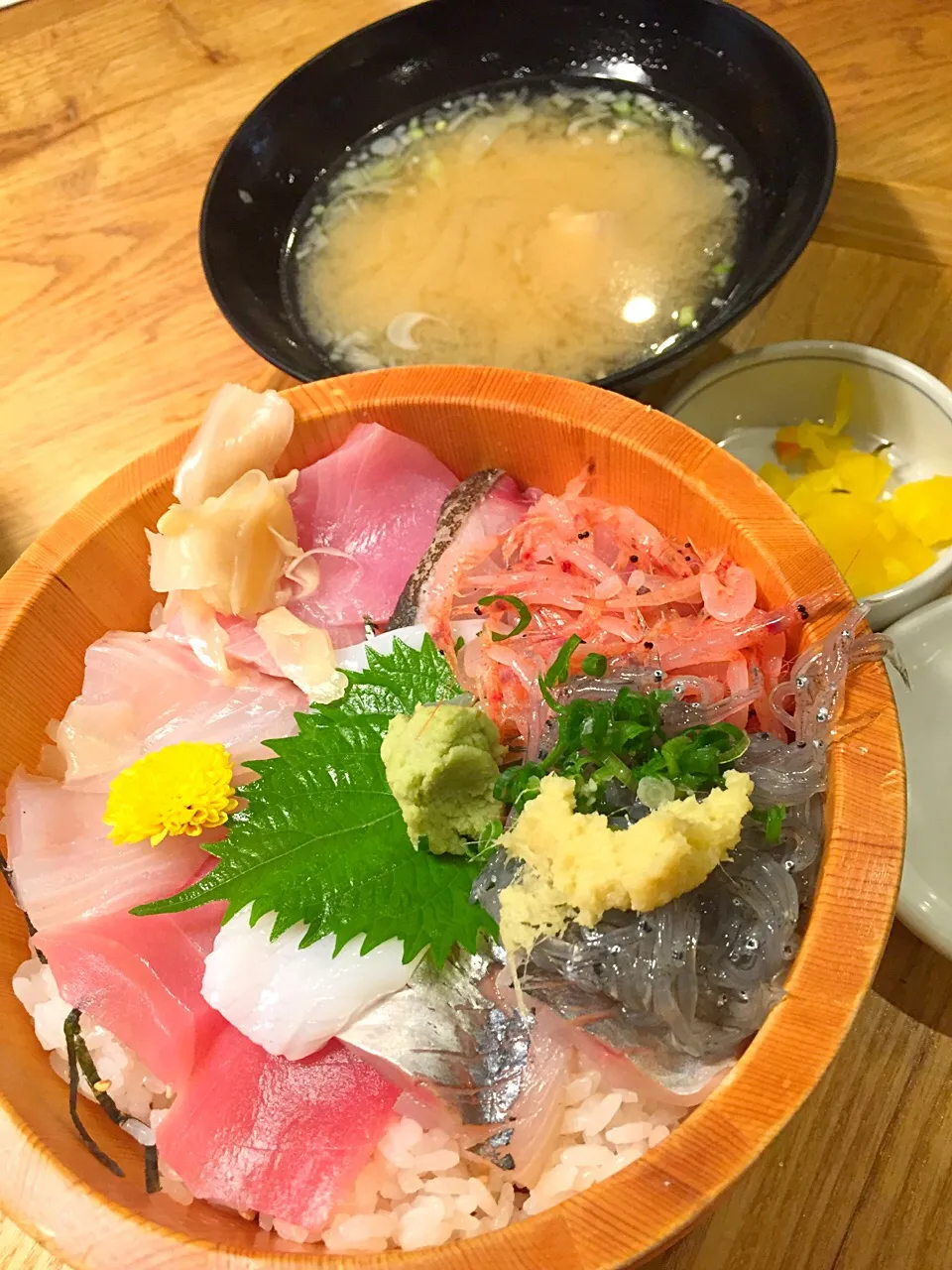 Snapdishの料理写真:駿河丼@沼津 かねはち（静岡県沼津）|Kazuya Miyukiさん