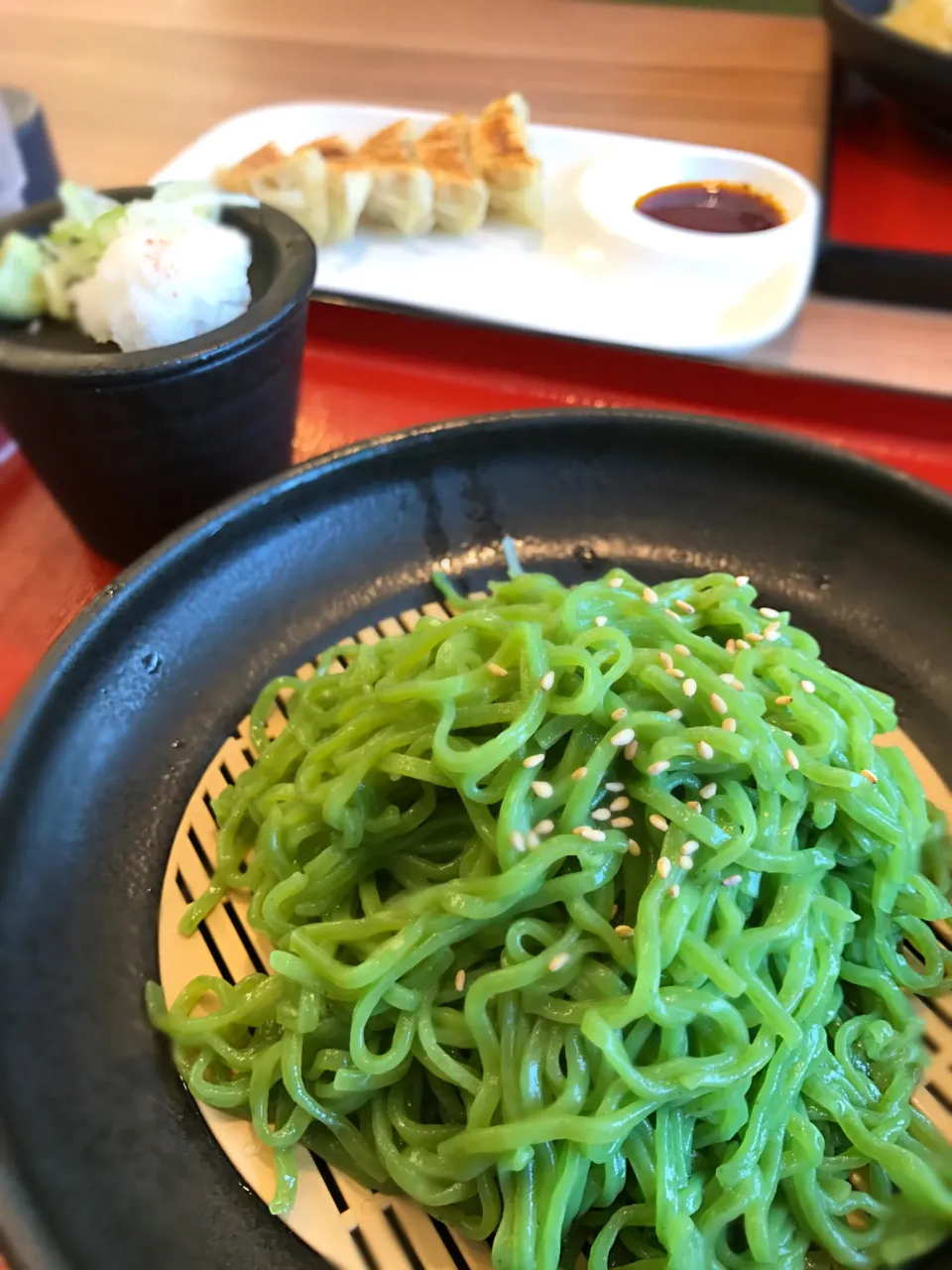 Snapdishの料理写真:８番ラーメン
能登中島菜 ざるらーめん&餃子|sakiさん