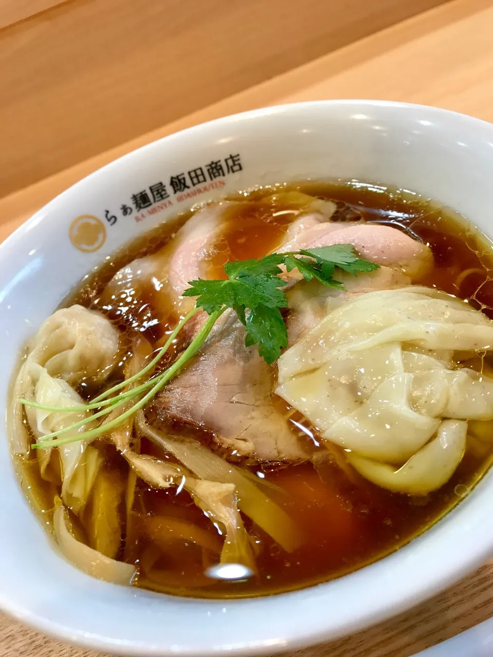 ✨漢のわんたん醤油らぁ麺✨|中さんさん