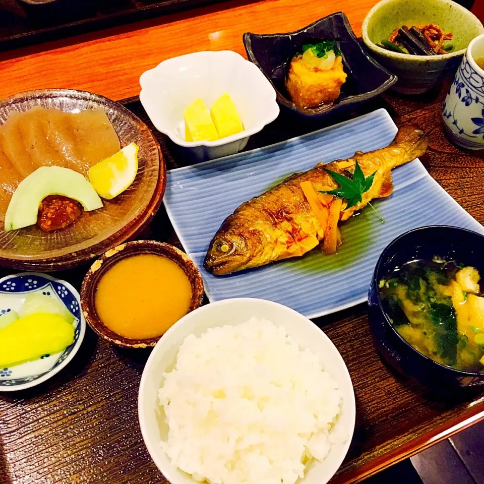 Snapdishの料理写真:#あめご煮付け
#だし巻き卵
#田舎こんにゃく刺身
#揚げ出し豆腐
#山菜
#中津渓谷ゆの森|tuyet716さん