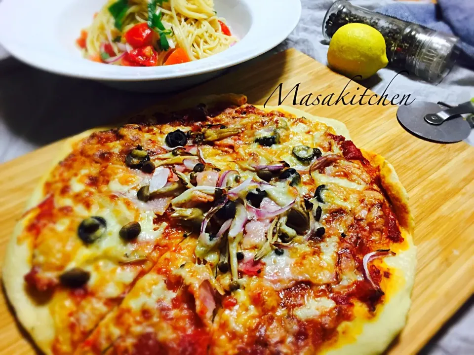 Snapdishの料理写真:Bacon&mushrooms pizza|Masakiさん