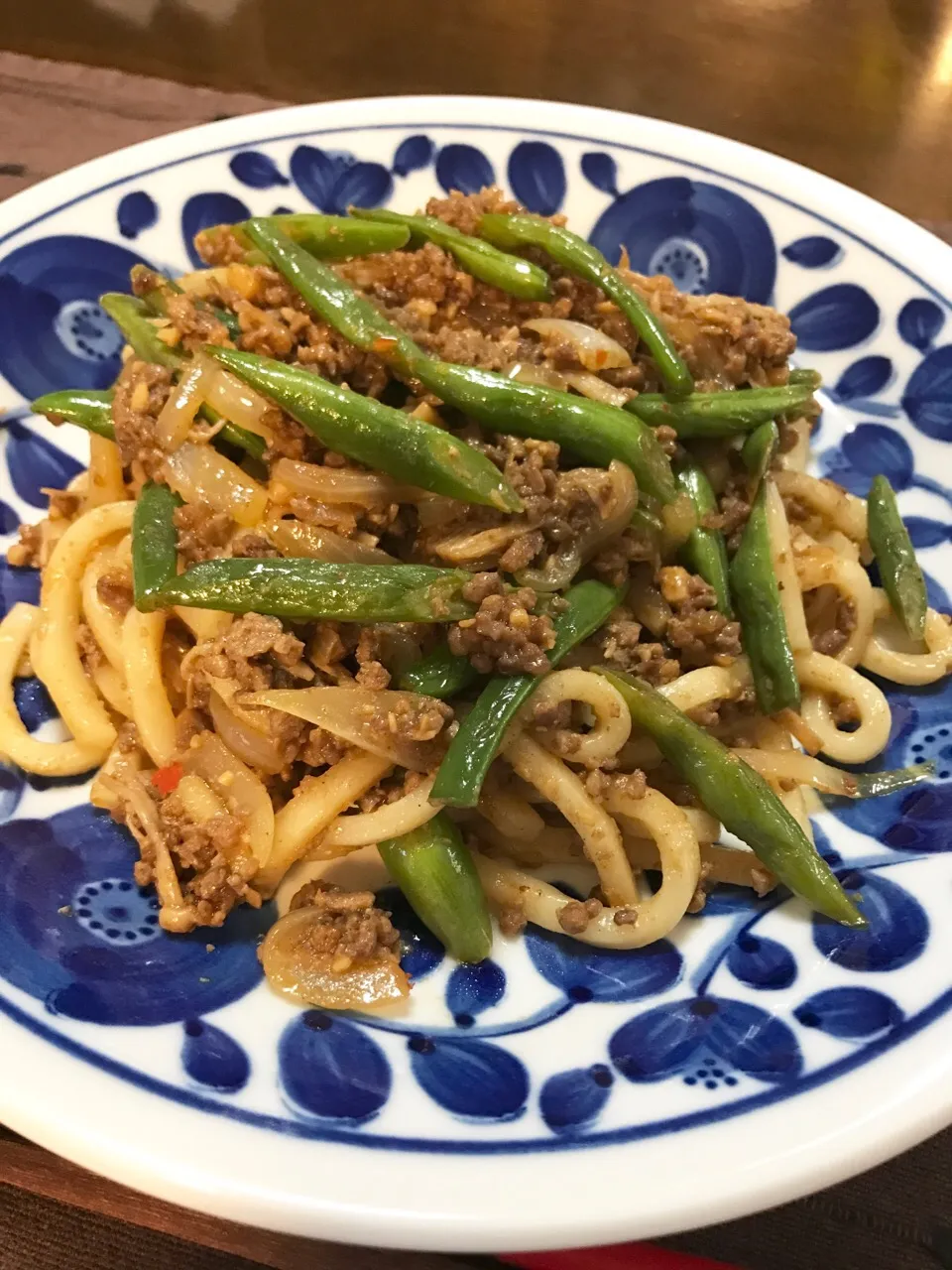 インゲンたっぷり肉味噌うどん|マダムさん