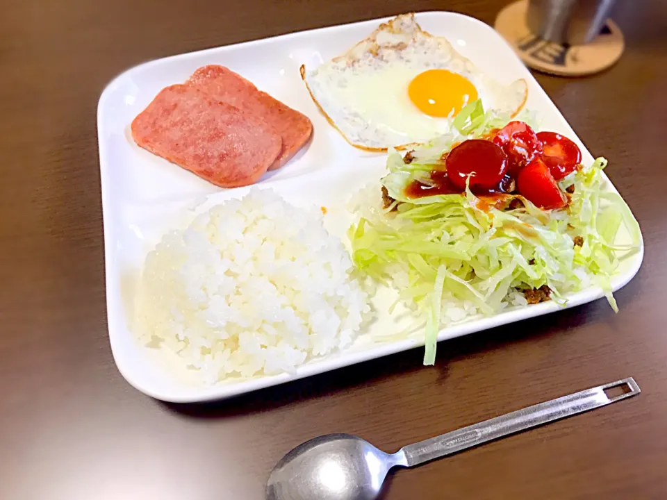 #ワンプレート飯
ミニタコライス 目玉焼き スパム|anriさん