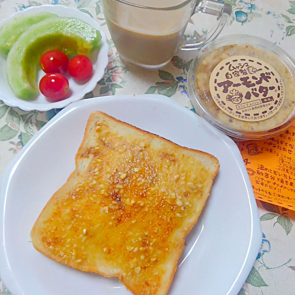 姫路名物🍞アーモンドトースト|うたかた。さん