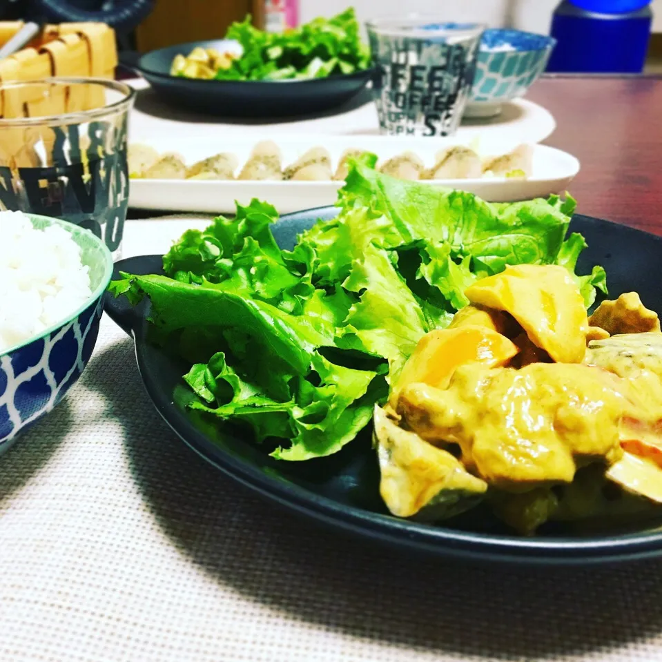 #夕飯の献立 #鳥の唐揚げ と#カラフル#野菜の#カレーマヨネーズ #和え|tonchanさん