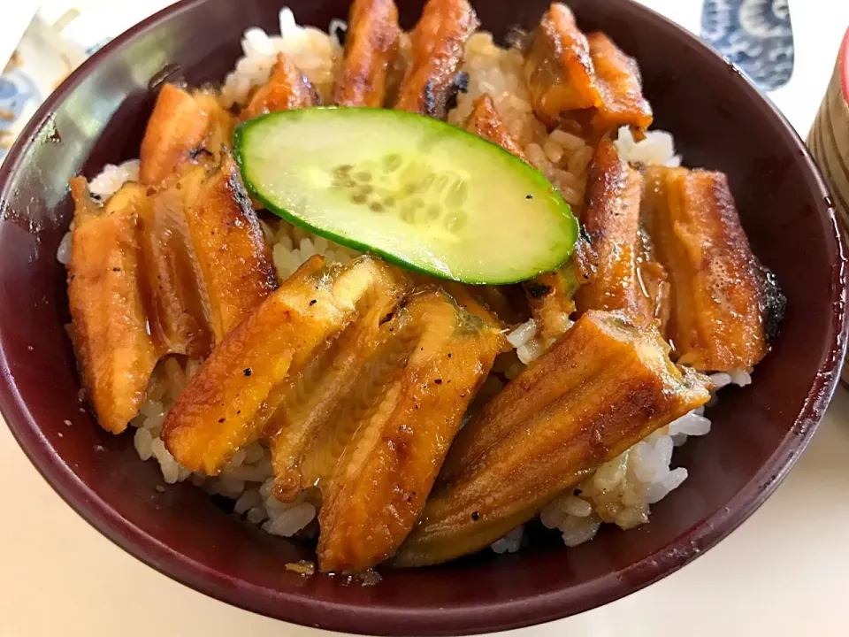 Snapdishの料理写真:山村さんの穴子丼

宮島です。|Hiroshi Aritaさん