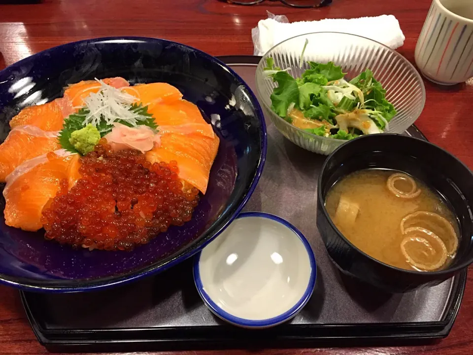 境港🐟銀鮭丼|Yukityさん