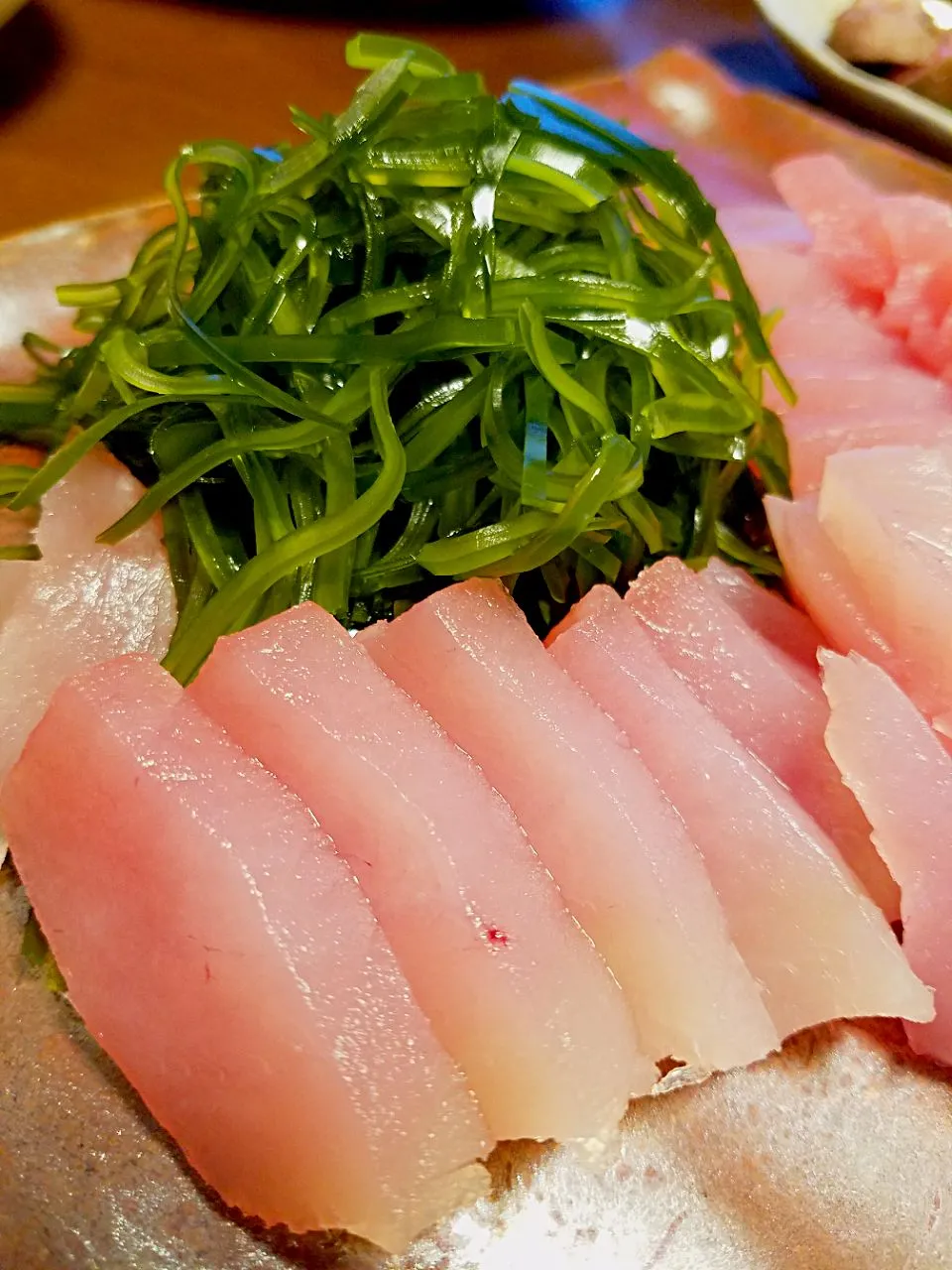 Snapdishの料理写真:びんちょう🐟　お刺身|ふりるさん