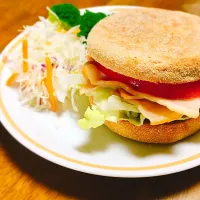 Snapdishの料理写真:ロカボマフィンでBLT（低糖質メニュー）|necoronさん