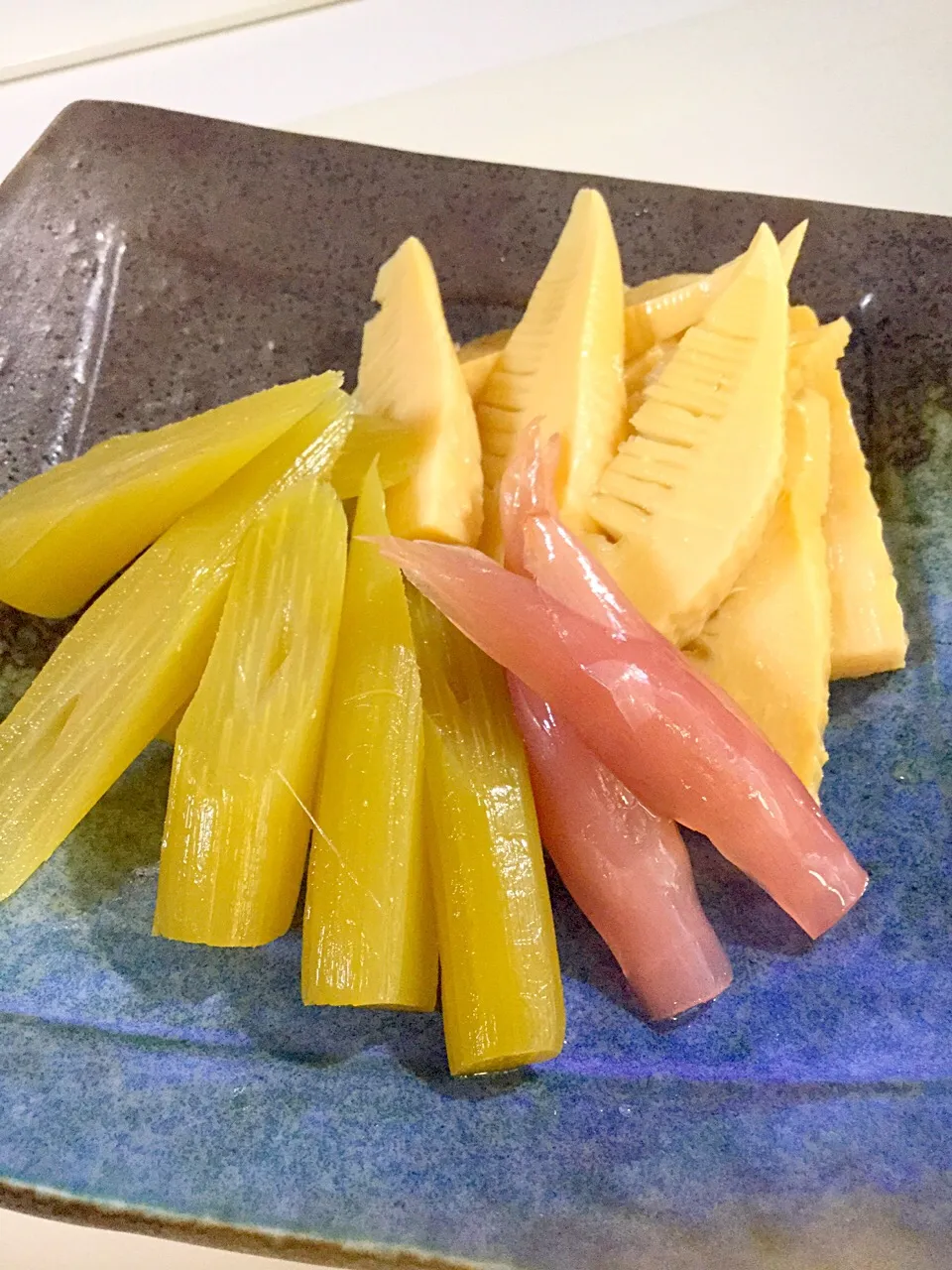 Snapdishの料理写真:地元筍とフキの茅の舎出汁煮|Mayumi Konishiさん